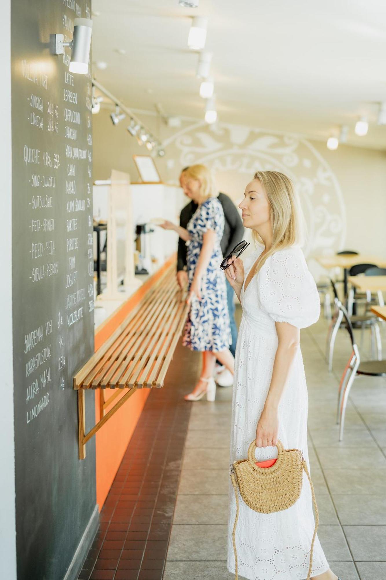 Vanalinna Boutique Hotel Kuressaare Kültér fotó