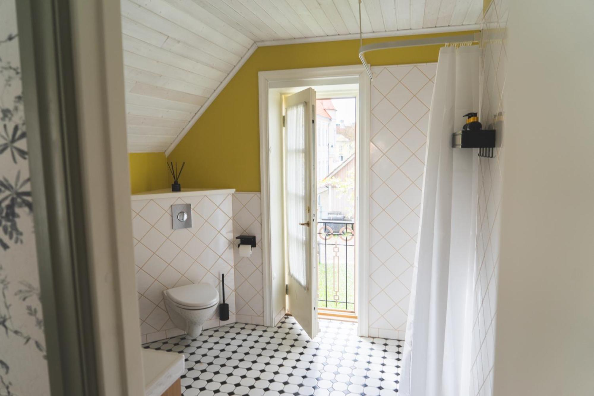 Vanalinna Boutique Hotel Kuressaare Kültér fotó