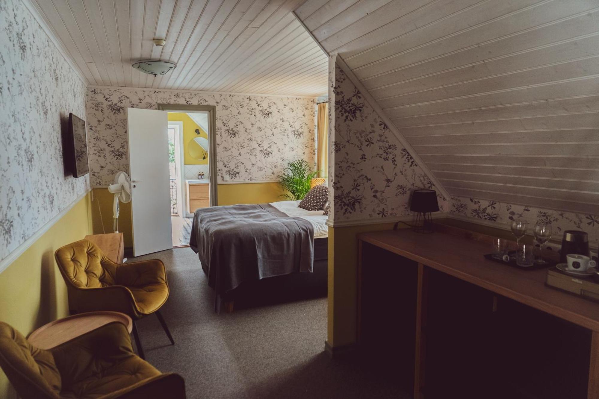 Vanalinna Boutique Hotel Kuressaare Kültér fotó